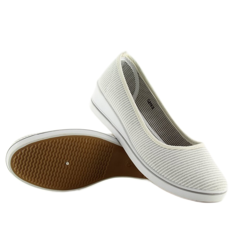 Stříbrné baleríny na klínku c21v Silver šedá 2