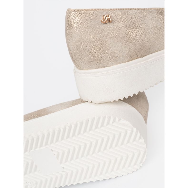 Shelvt Zlaté mokasíny s detailem šperků na přední straně zlatý 1