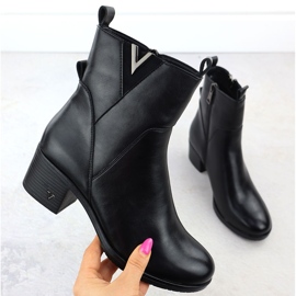 Dámské boty na post izolované Black Vinceza 58581 černá 1