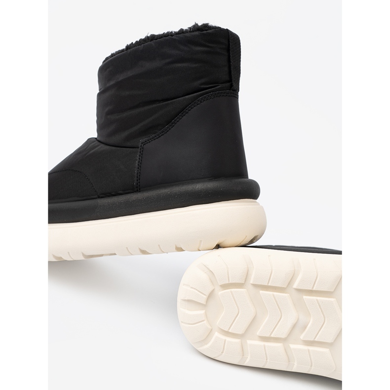 Shelvt Vodotěsné černé sněhové boty s interiérem kožešiny černá 2