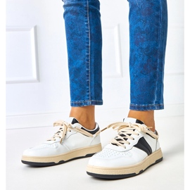 Tenisky Marcella bílých a bílých žen 1