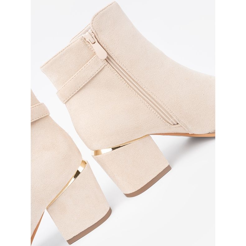 Shelvt Světlé béžové boty na sloupku s ozdobnou svorkou 2
