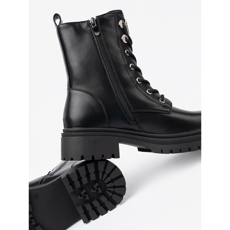 Shelvt Černé přichycené sáčky s kovovou dekorací černá 2