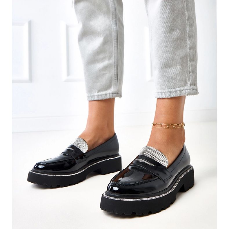 Černé vázané mokasíny zdobené laures zirkony černá 1