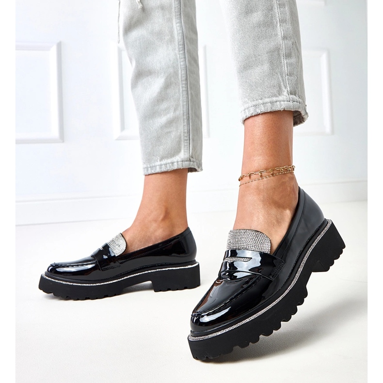 Černé vázané mokasíny zdobené laures zirkony černá 2