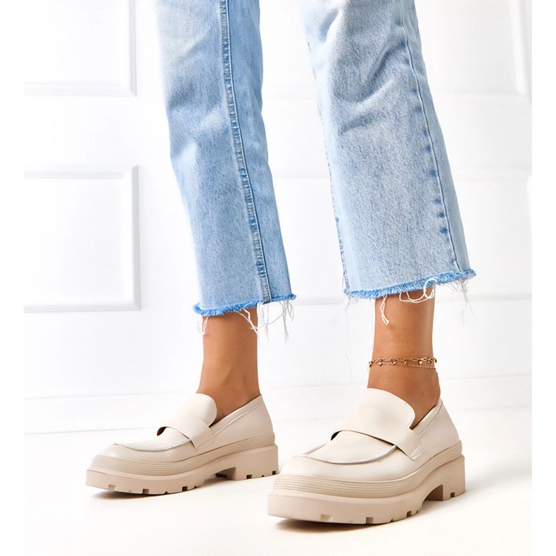 Beige Mocasins vyrobený z ekologického serafina béžový 2