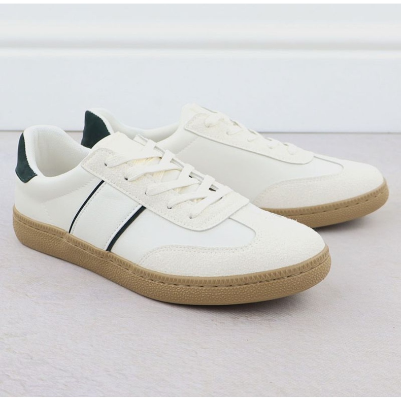 Big Star Velká hvězda M SS174078 INT2162B Shoty bílý 1