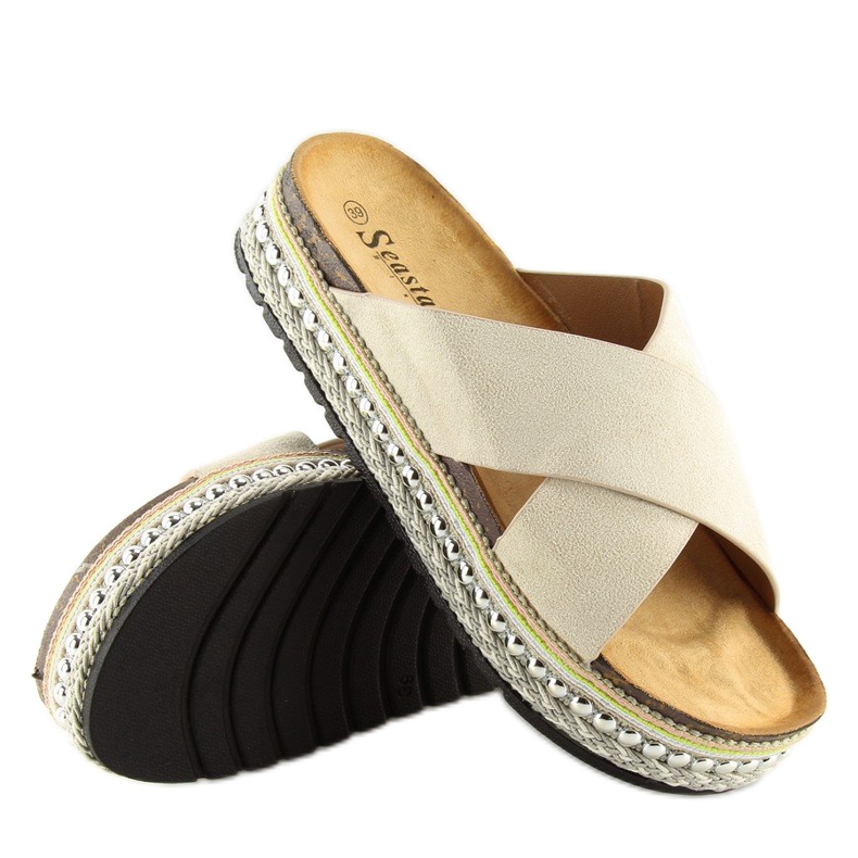 Dámské béžové pantofle CK15P béžové béžový 1