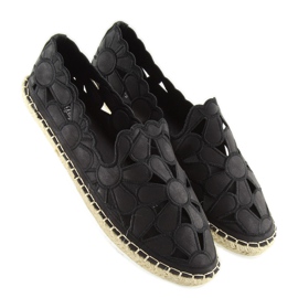Černé prolamované espadrilky pro ženy LT86 black černý 1