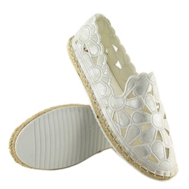 Dámské bílé prolamované espadrilky LT86 White bílý 2