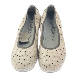 Kožené lodičky se vzory Filippo 047 béžový 4