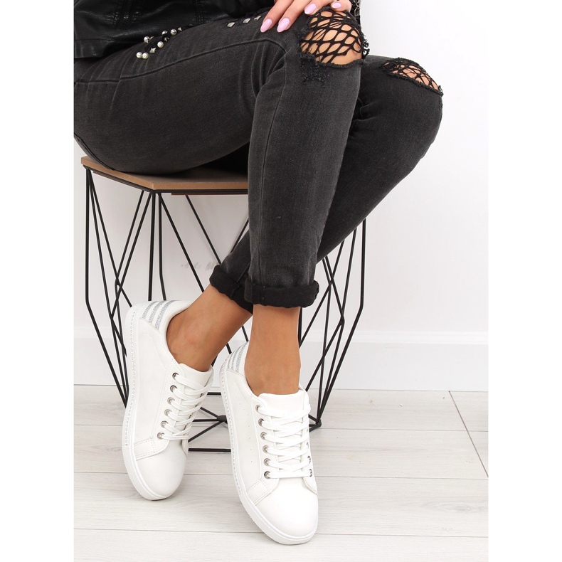 Bílé dámské tenisky SU09p White bílý 1 Bílé dámské tenisky SU09p White bílý 1