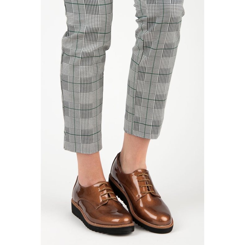 Kylie Lakované brogues hnědý 1
