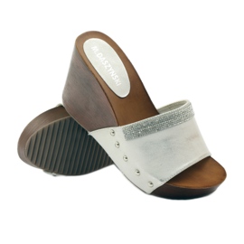 M.Daszyński Klínové pantofle Daszyński se kubickým zirkonem šedá 3