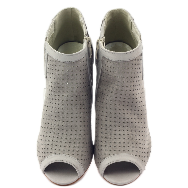 M.Daszyński Prolamované boty s koženou vložkou Daszyński šedá 4 M.Daszyński Prolamované boty s koženou vložkou Daszyński šedá 4