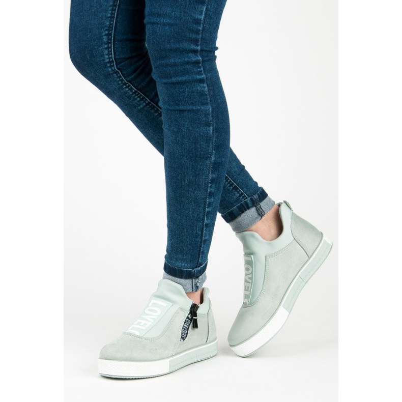 Ideal Shoes Zelené semišové tenisky zelený 2
