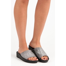 Šedé semišové pantofle vinceza šedá 1