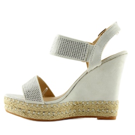 Šedé sandály na klínovém podpatku 3811-7 Grey šedá 2