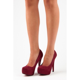 Yes Mile Špendlíky na platformě červený 1