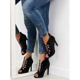 Sametové lodičky s otevřenou špičkou 1129 Black černý 1