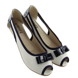 Bílé baleríny s otevřenou špičkou D314 WHITE / NAVY bílý 1