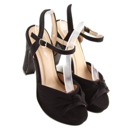 Sandály na sloupku černé BJ1603-SD černé černá 2