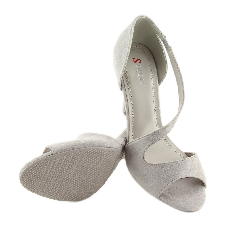 Čerpadla vystavená asymetrická šedá C90 šedá 2