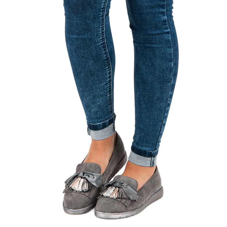 Bestelle Semišové mokasíny s třásněmi šedá 1