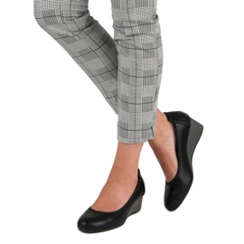 Čerpadla na klínu VINCEZA černý 1