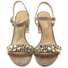 Sandály na béžovém sloupku Sagan 53214 béžový 4