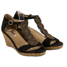 Corina Ozdobné sandály na klínku černá 2