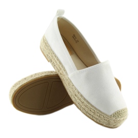 Bílé dámské espadrilky BB10P bílé bílý 2