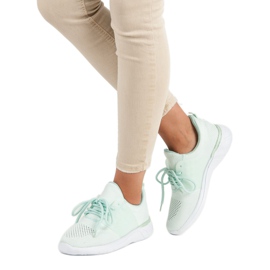 Lehké sportovní boty zelený 1