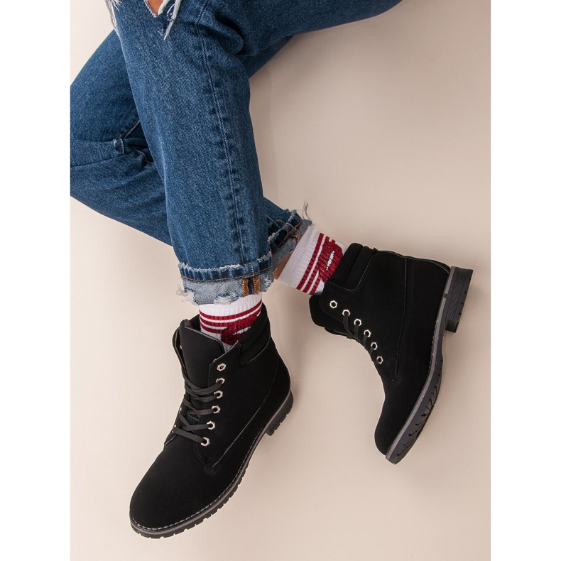 Klasické dámské trapery černá 1