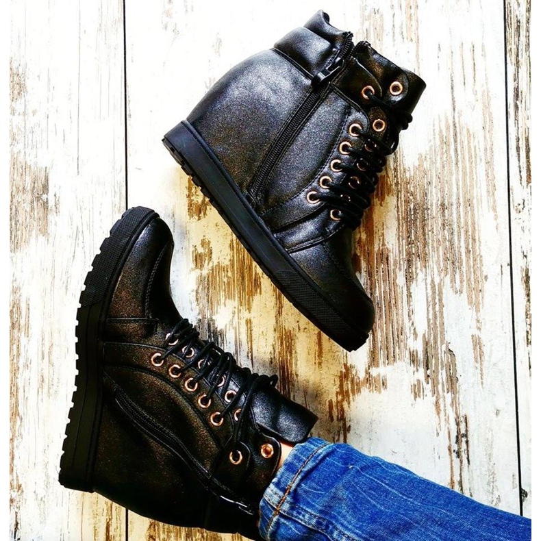 J. Star Stylové tenisky se zavazováním černá 2 J. Star Stylové tenisky se zavazováním černá 2