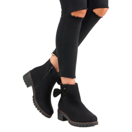 Černé kozačky na podpatku černý 2