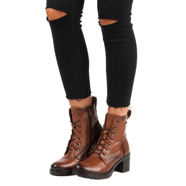 Hnědé šněrovací kozačky vinceza hnědý 2 Hnědé šněrovací kozačky vinceza hnědý 2