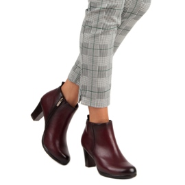 Elegantní kozačky na sloupku vinceza červené 2