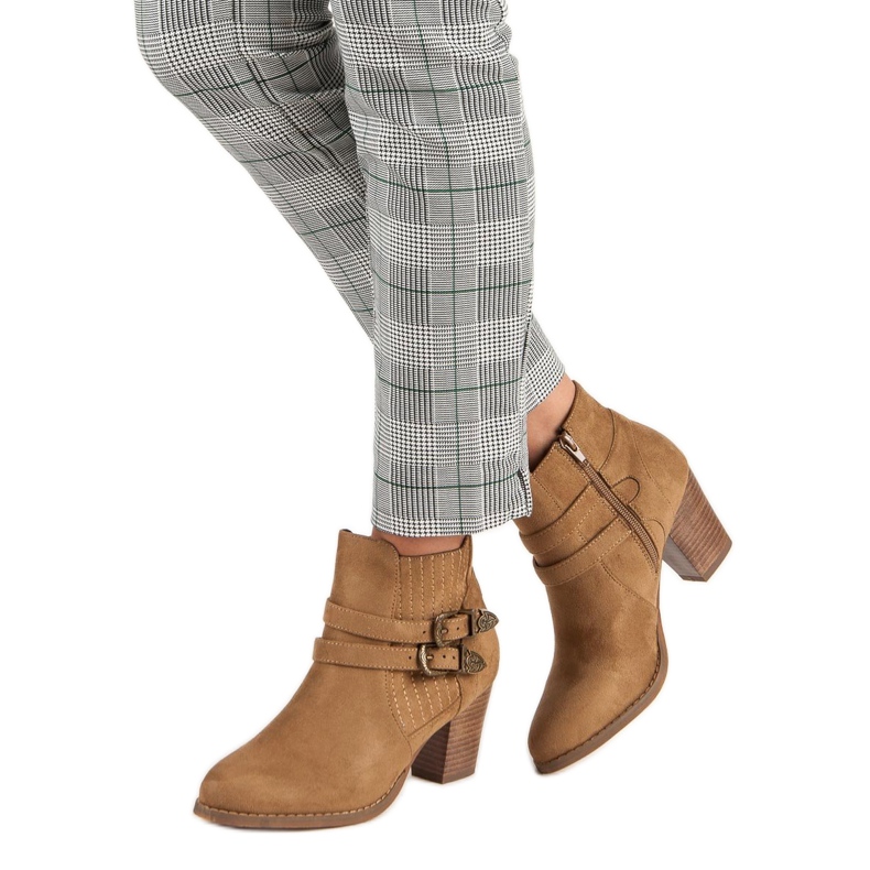 Corina Semišové kotníkové boty na sloupek hnědý 1 Corina Semišové kotníkové boty na sloupek hnědý 1