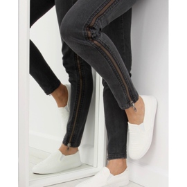 Tenisky slip-on bílé BL126P White bílý 1 Tenisky slip-on bílé BL126P White bílý 1