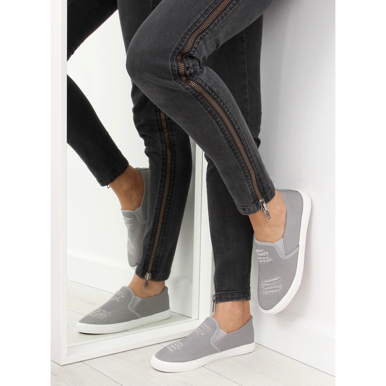 Šedé slip-on tenisky BL126P Grey šedá 1