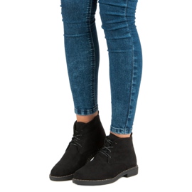 Boty se zavazováním černý 2