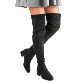 Semišové stehenní boty s výšivkou černý 2