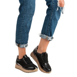 Bestelle Svázané tenisky černá 1 Bestelle Svázané tenisky černá 1