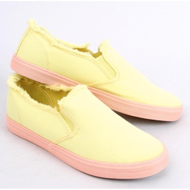 Žluté dámské slipy NB166 žluté žlutá 2