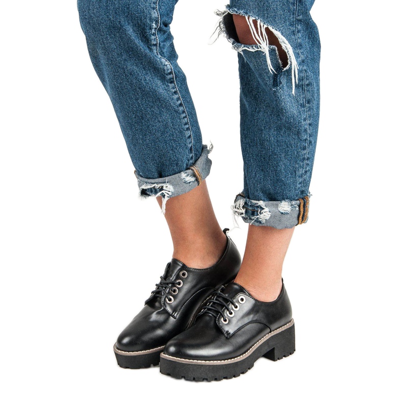 Módní šněrovací boty černý 1
