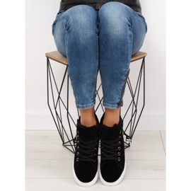 Černé izolované tenisky 2018-67 černé černý 2