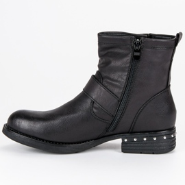 Černí dělníci černý 2