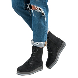 Teplé, svázané boty černá 2