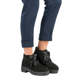 Nio Nio Stylové nízké kozačky černá 2 Nio Nio Stylové nízké kozačky černá 2